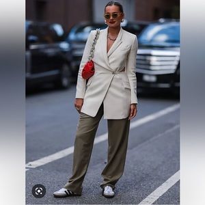 NWT Adidas Samba Classic Sneakers White Brown Gum Sole Size Men 6.5/Women 7.5